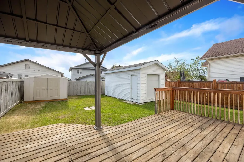 134 Cottonwood Creek Way Fort Mcmurray AB T9K 2T9