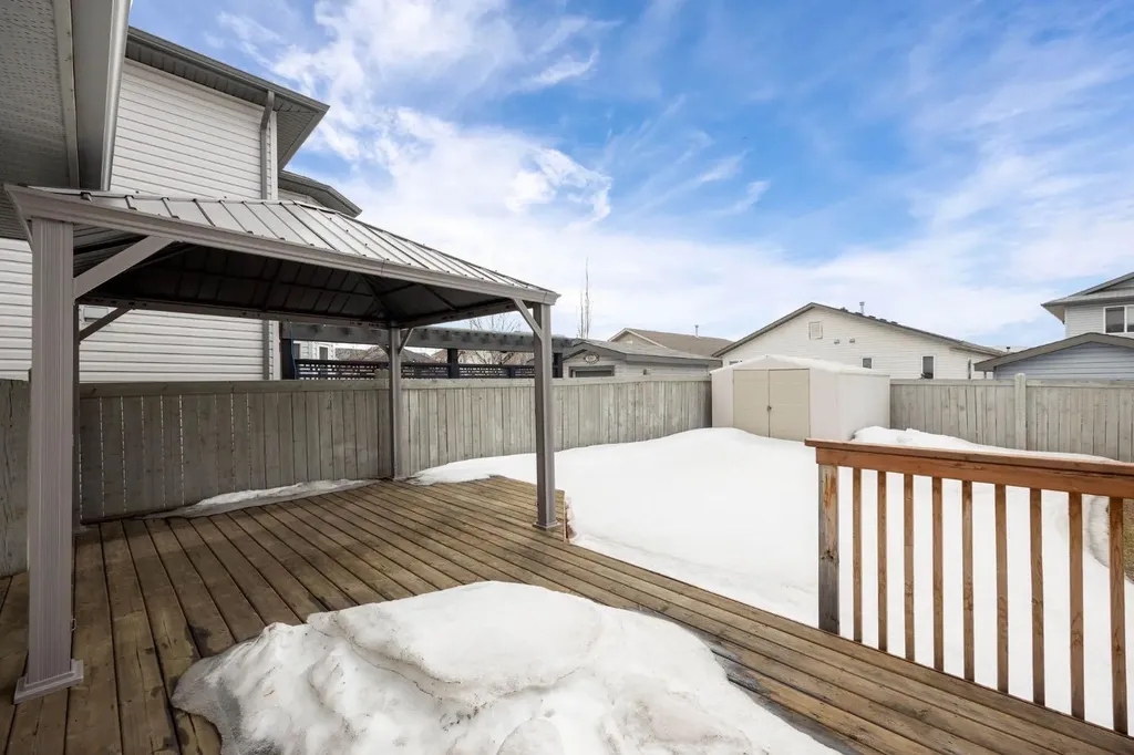 134 Cottonwood Creek Way Fort Mcmurray AB T9K 2T9