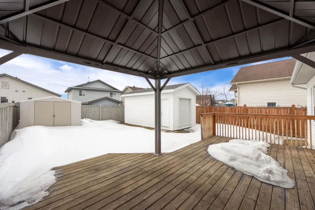 134 Cottonwood Creek Way Fort Mcmurray AB T9K 2T9