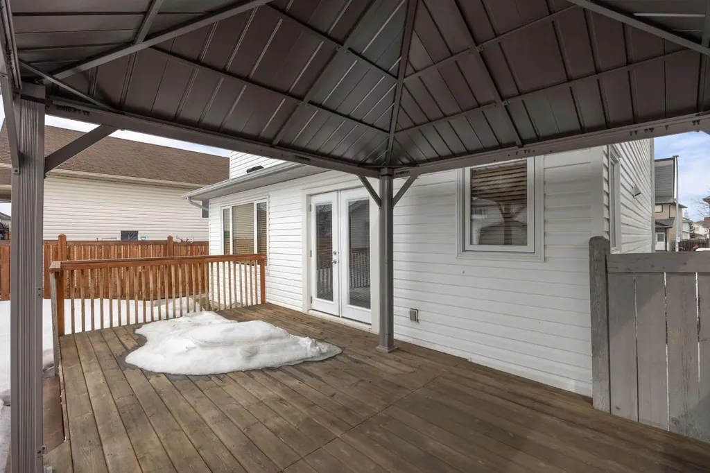 134 Cottonwood Creek Way Fort Mcmurray AB T9K 2T9