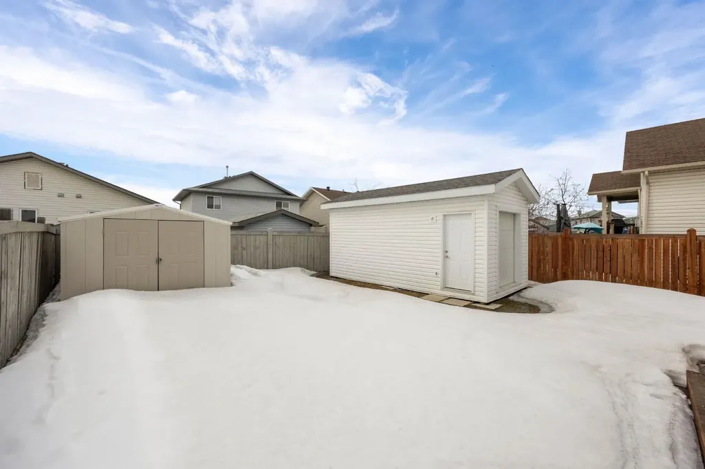 134 Cottonwood Creek Way Fort Mcmurray AB T9K 2T9
