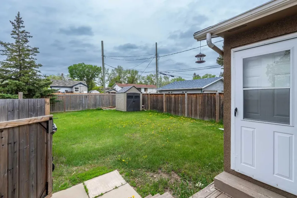 4801 42 Street Lloydminster SK S9V 0E3