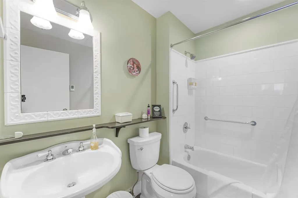 111 Severn Avenue Rosebud AB T0J 2T0