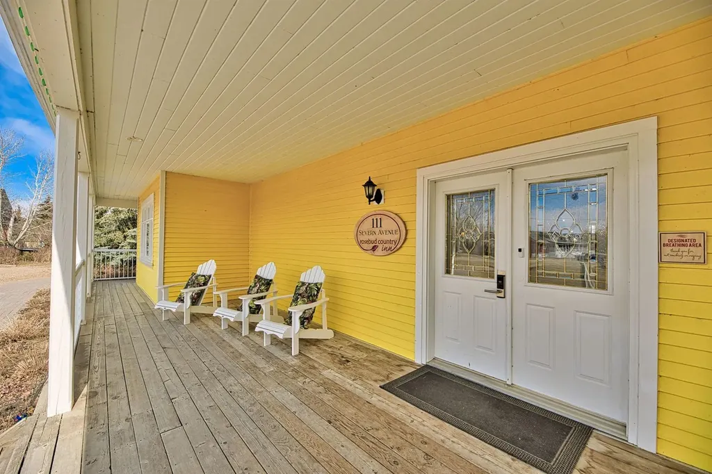 111 Severn Avenue Rosebud AB T0J 2T0