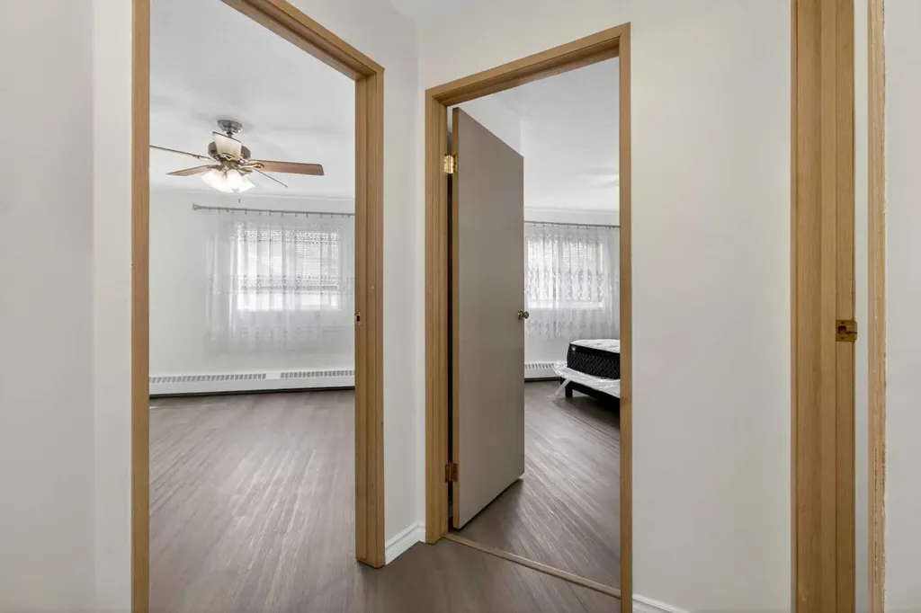 10 Dover Point SE Calgary AB T2P 3K2