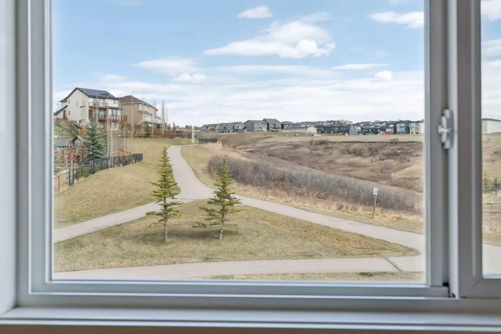 161 Heritage Bay Cochrane AB T4C0L5