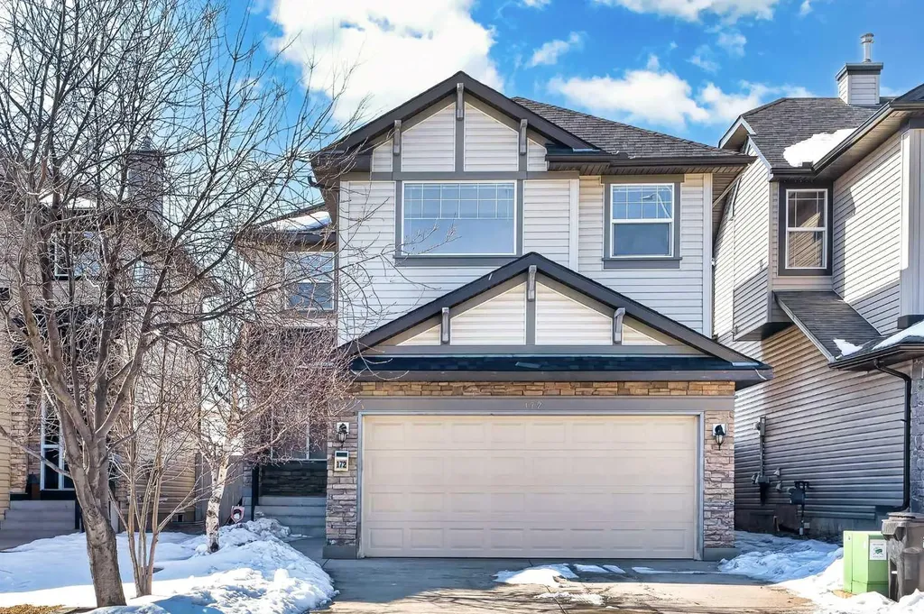 172 Kincora Drive NW Calgary AB T3R 1L5