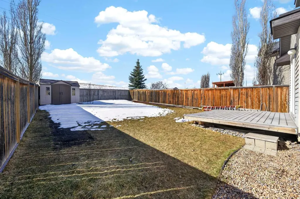 172 Kincora Drive NW Calgary AB T3R 1L5
