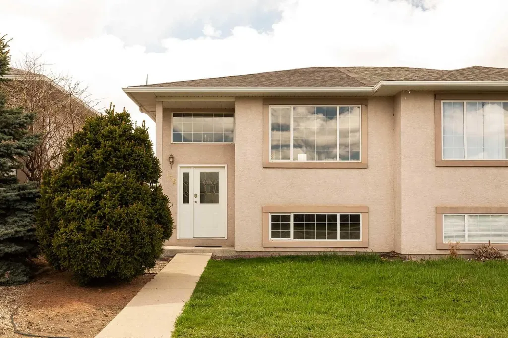 158 Jerry Potts Boulevard W Lethbridge AB T1K 7G7