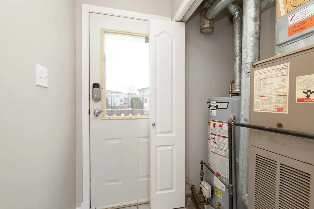 158 Jerry Potts Boulevard W Lethbridge AB T1K 7G7