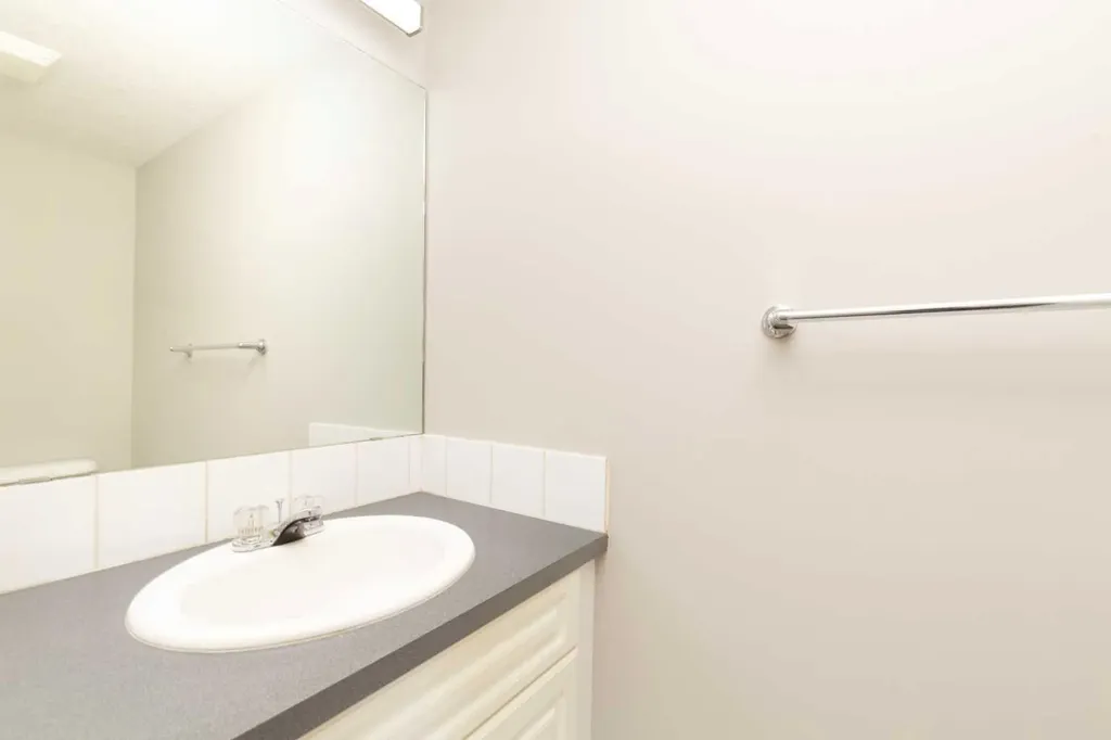 158 Jerry Potts Boulevard W Lethbridge AB T1K 7G7
