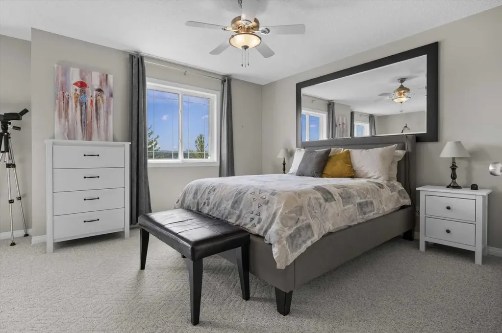 139 Country Hills Gardens NW Calgary AB T3K 5G1