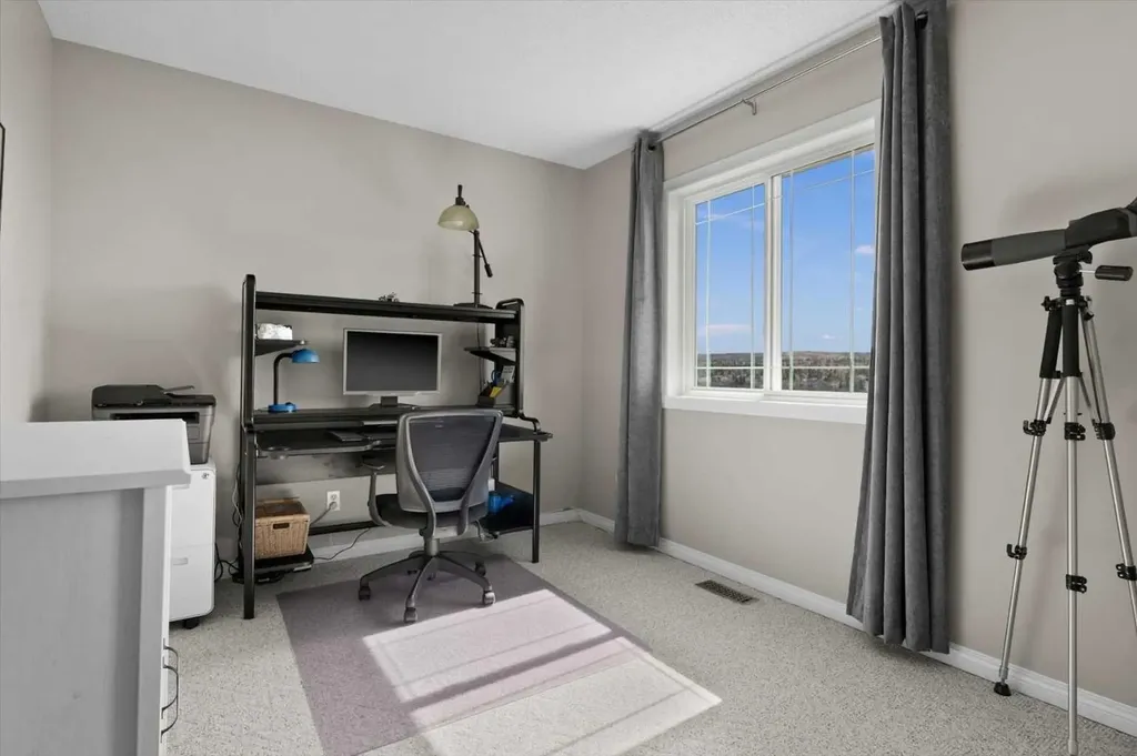139 Country Hills Gardens NW Calgary AB T3K 5G1