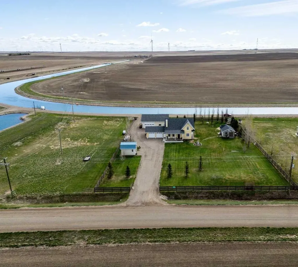110033 Range Road 103 Rural Forty Mile No. 8 County Of AB T0K 0G0