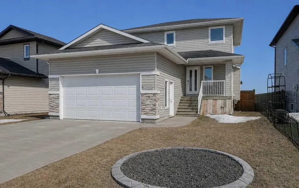 8633 102 Avenue Grande Prairie AB T8X 0B5