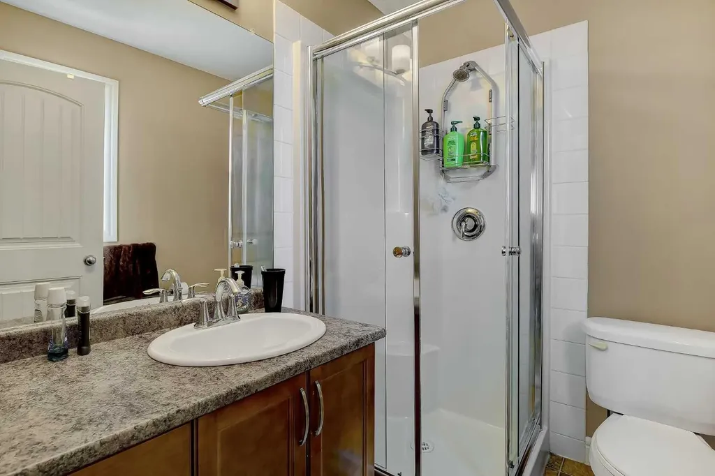 8633 102 Avenue Grande Prairie AB T8X 0B5
