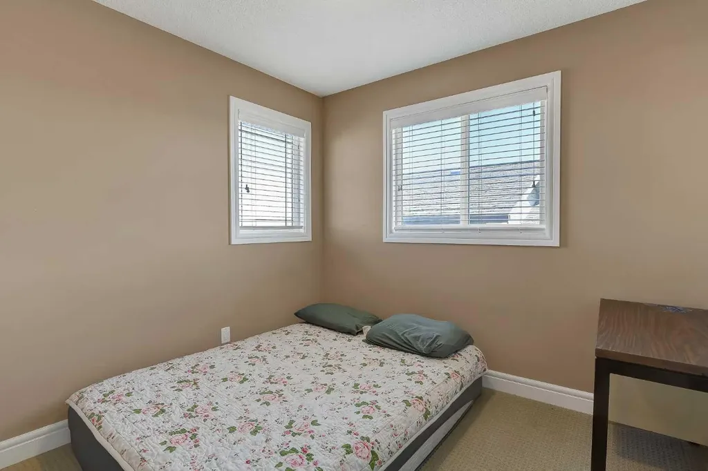 8633 102 Avenue Grande Prairie AB T8X 0B5