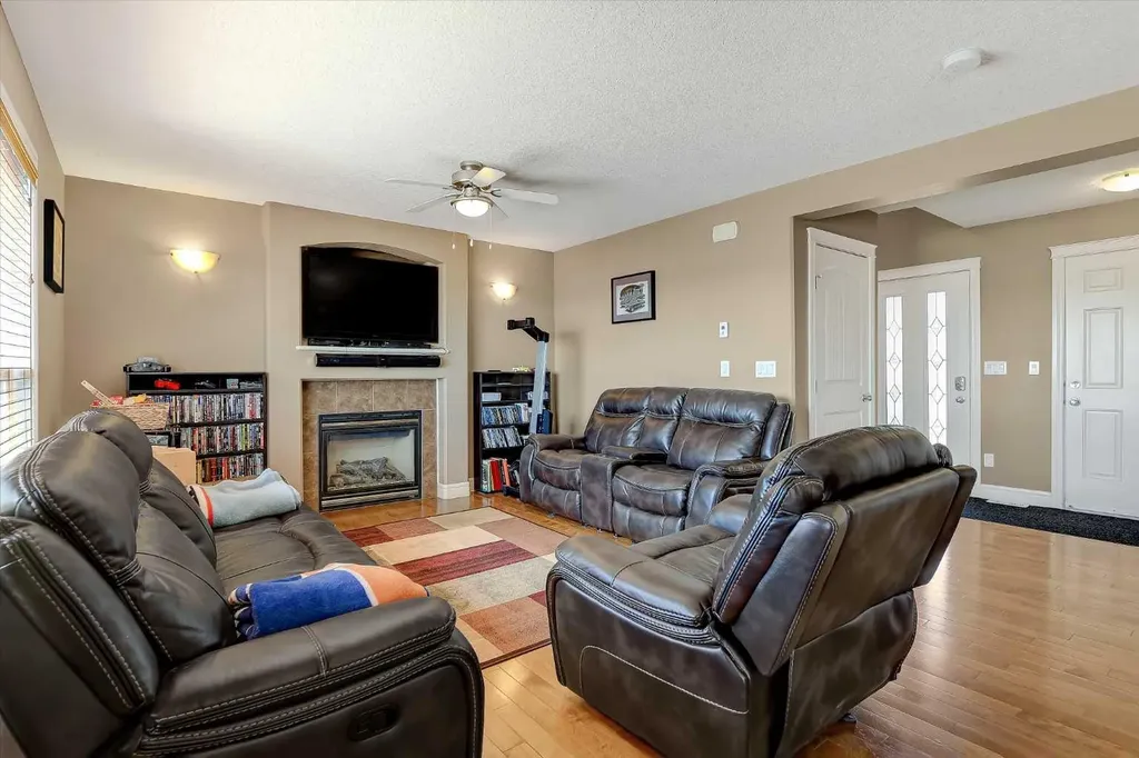 8633 102 Avenue Grande Prairie AB T8X 0B5