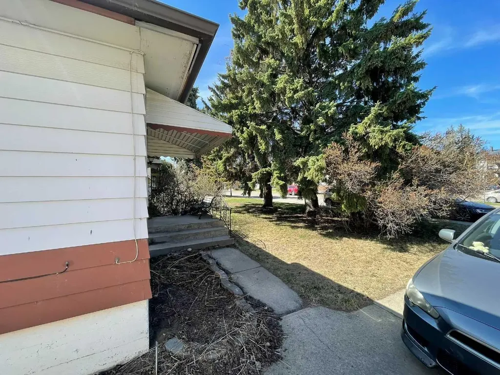 3409 52 Avenue Red Deer AB T4N 4J3