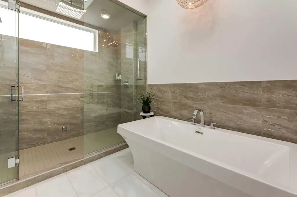 2210 Victoria Crescent NW Calgary AB T2M4E2