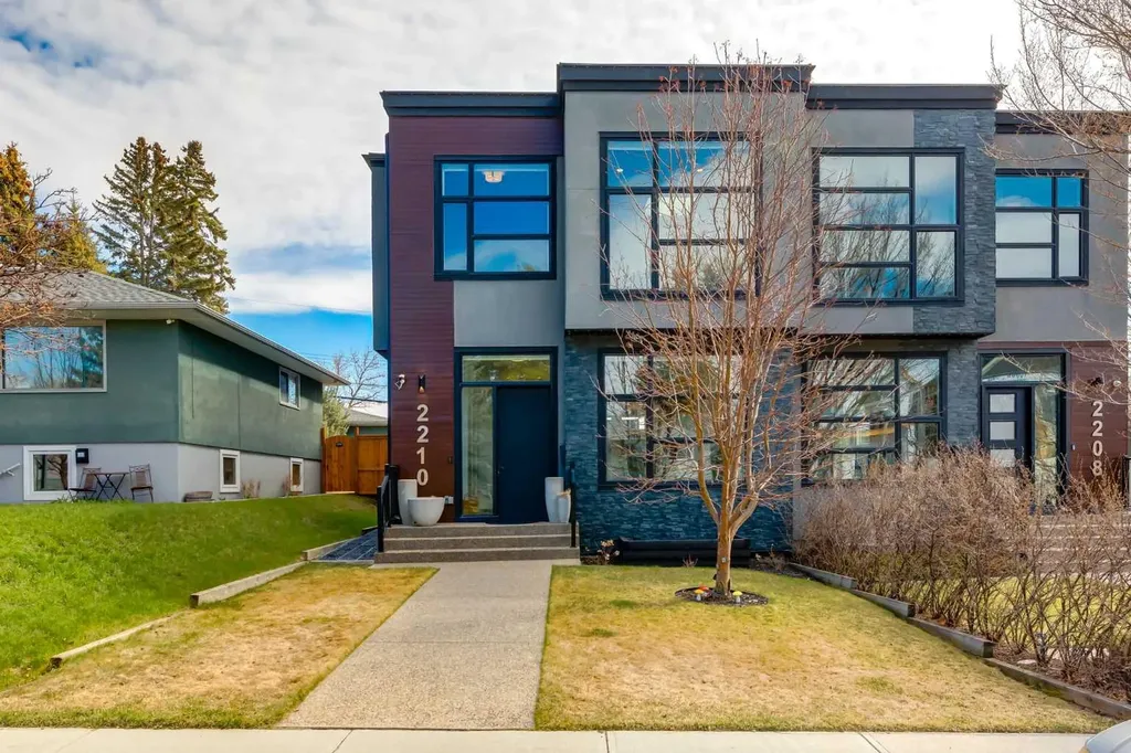 2210 Victoria Crescent NW Calgary AB T2M4E2