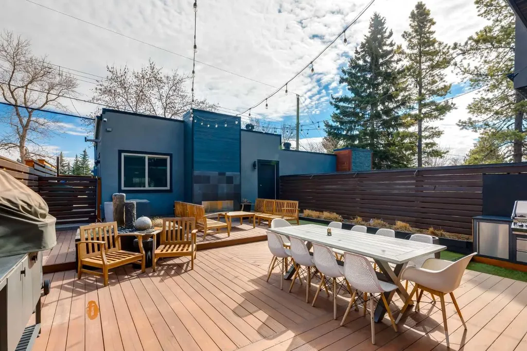 2210 Victoria Crescent NW Calgary AB T2M4E2