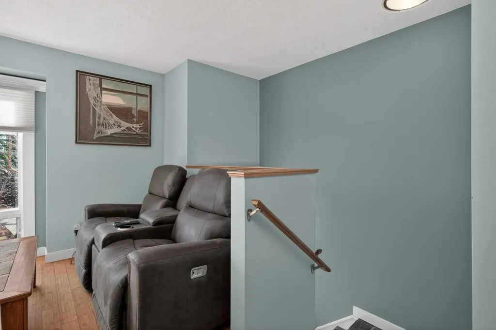 13 Taraglen Road NE Calgary AB T3J 2N7