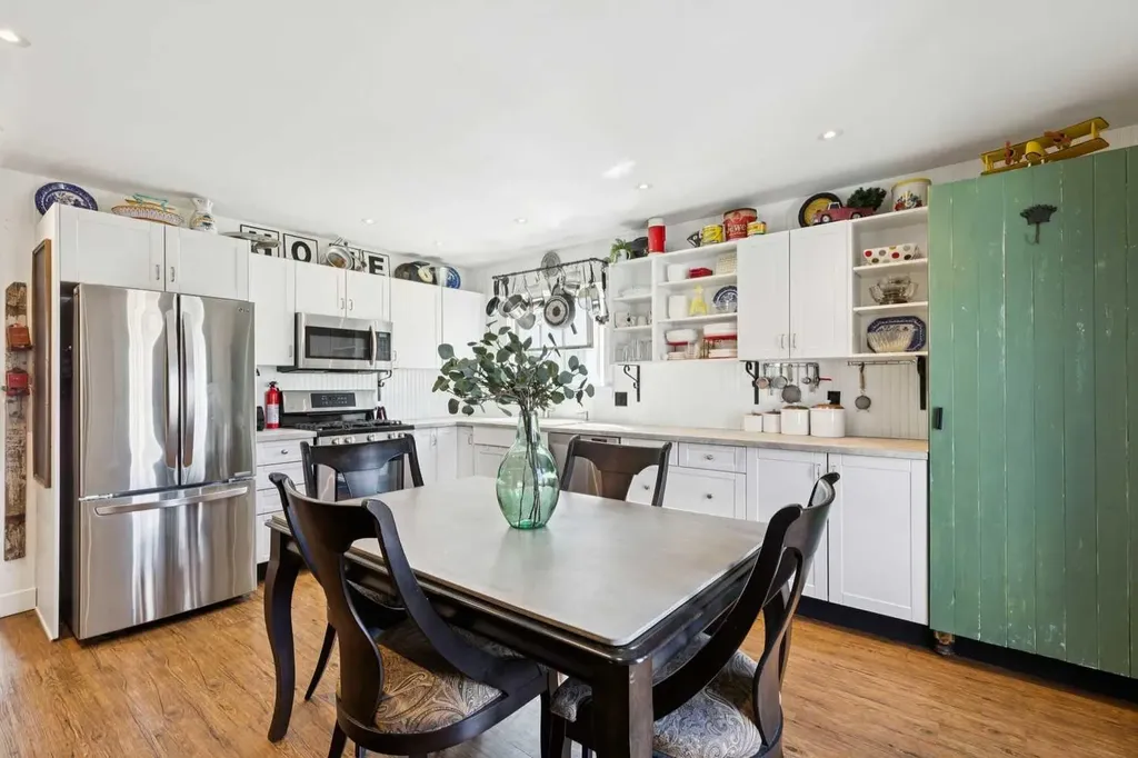 104 Cedarpark Drive SW Calgary AB T2E 1J8