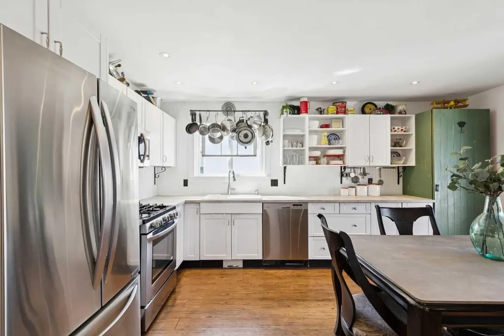 104 Cedarpark Drive SW Calgary AB T2E 1J8