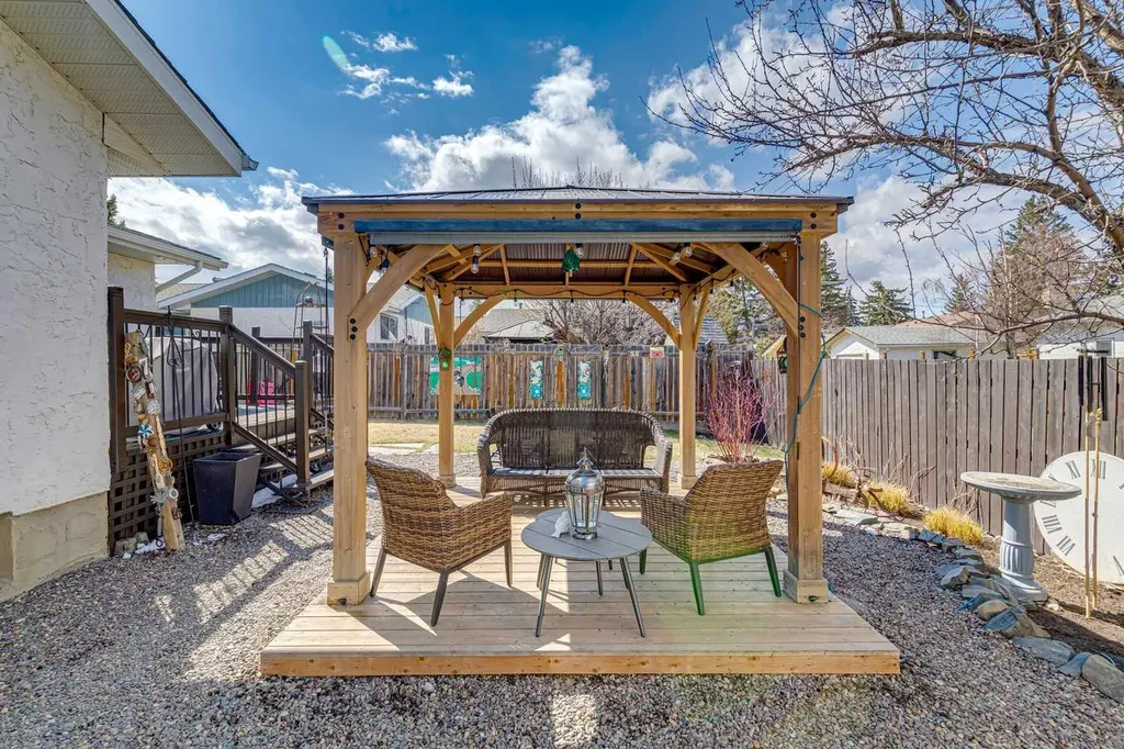 104 Cedarpark Drive SW Calgary AB T2E 1J8
