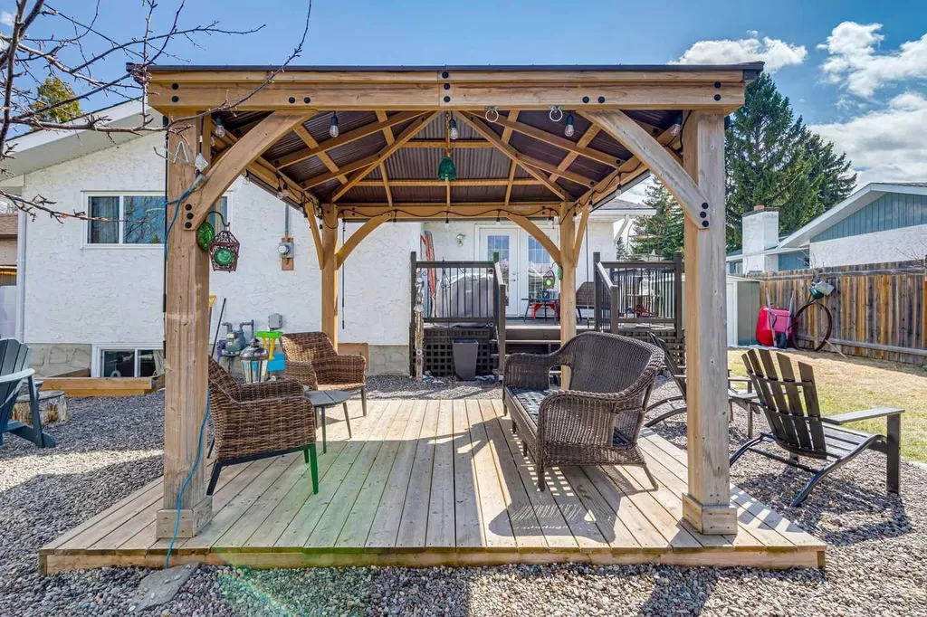 104 Cedarpark Drive SW Calgary AB T2E 1J8