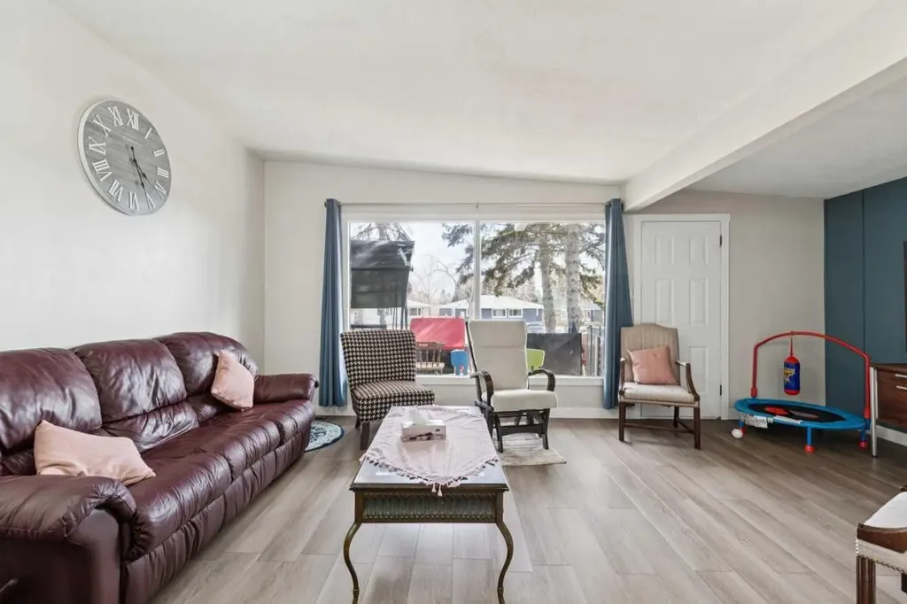 4210 Richmond Road SW Calgary AB T3E4P3