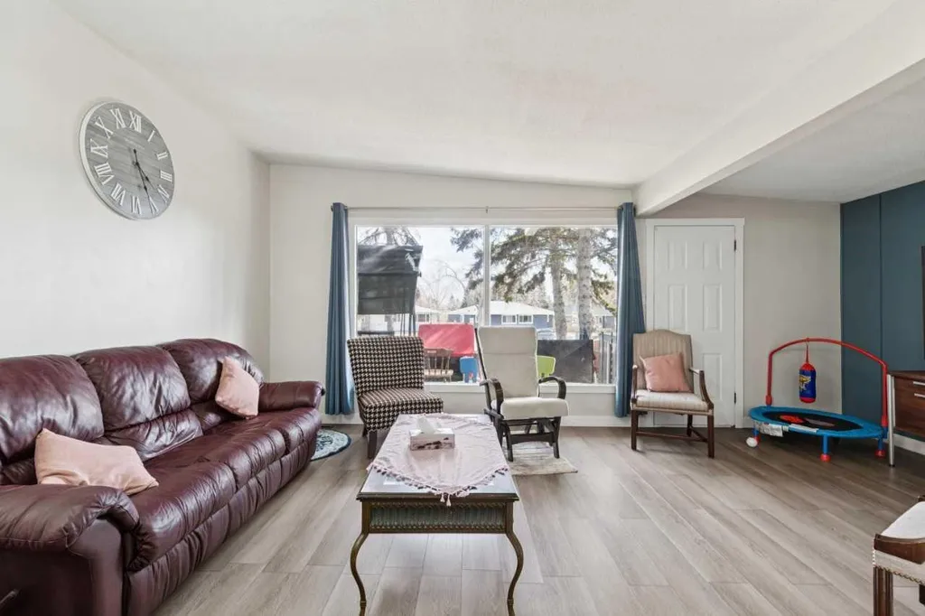 4210 Richmond Road SW Calgary AB T3E4P3
