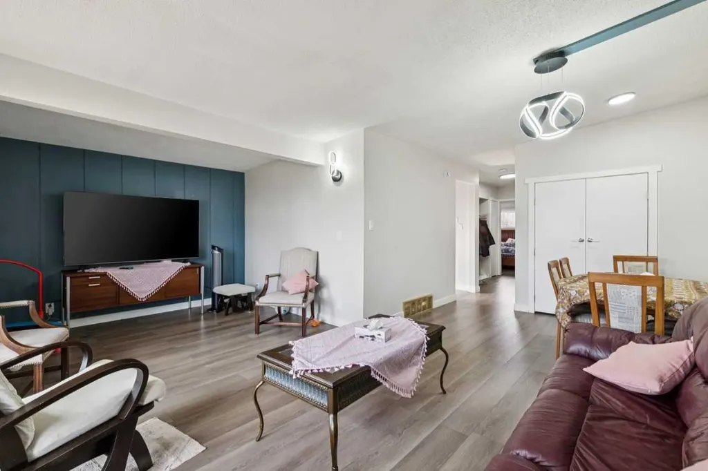 4210 Richmond Road SW Calgary AB T3E4P3