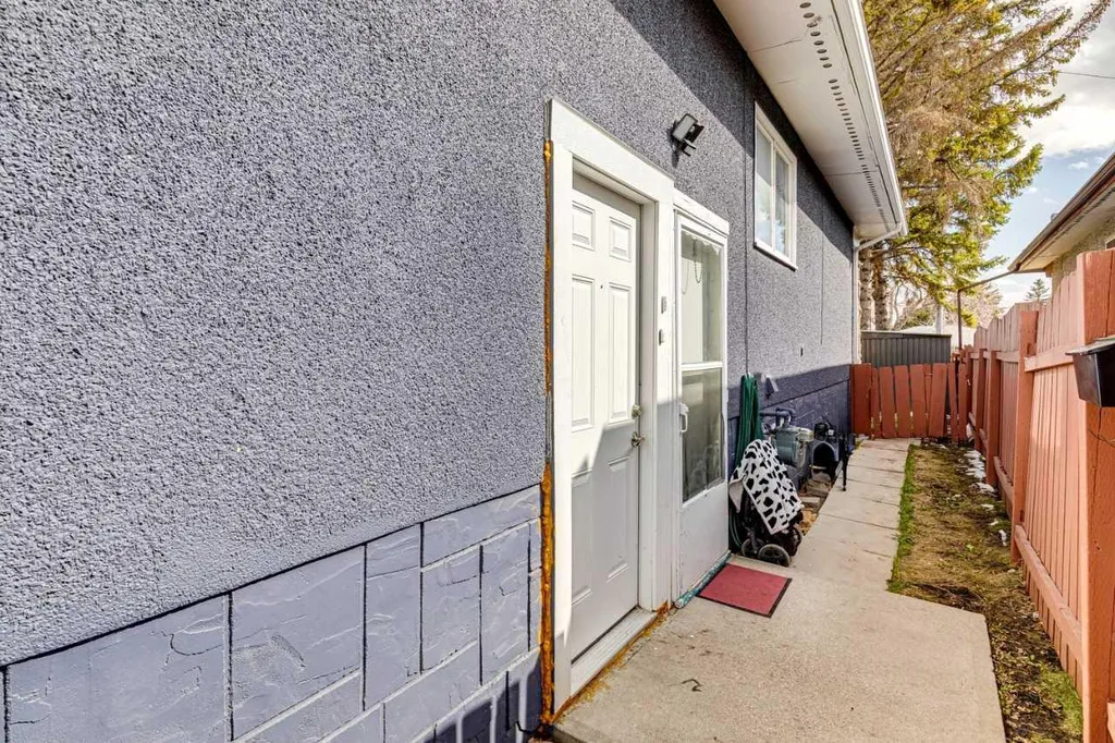 4210 Richmond Road SW Calgary AB T3E4P3