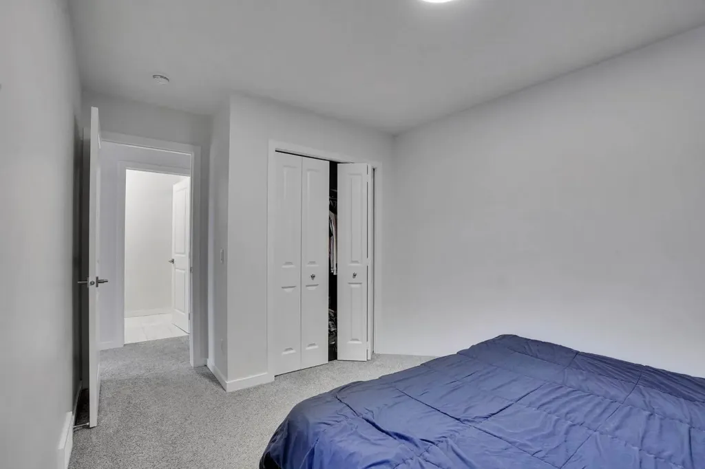 274 Lucas Place NW Calgary AB T3P 1Z3