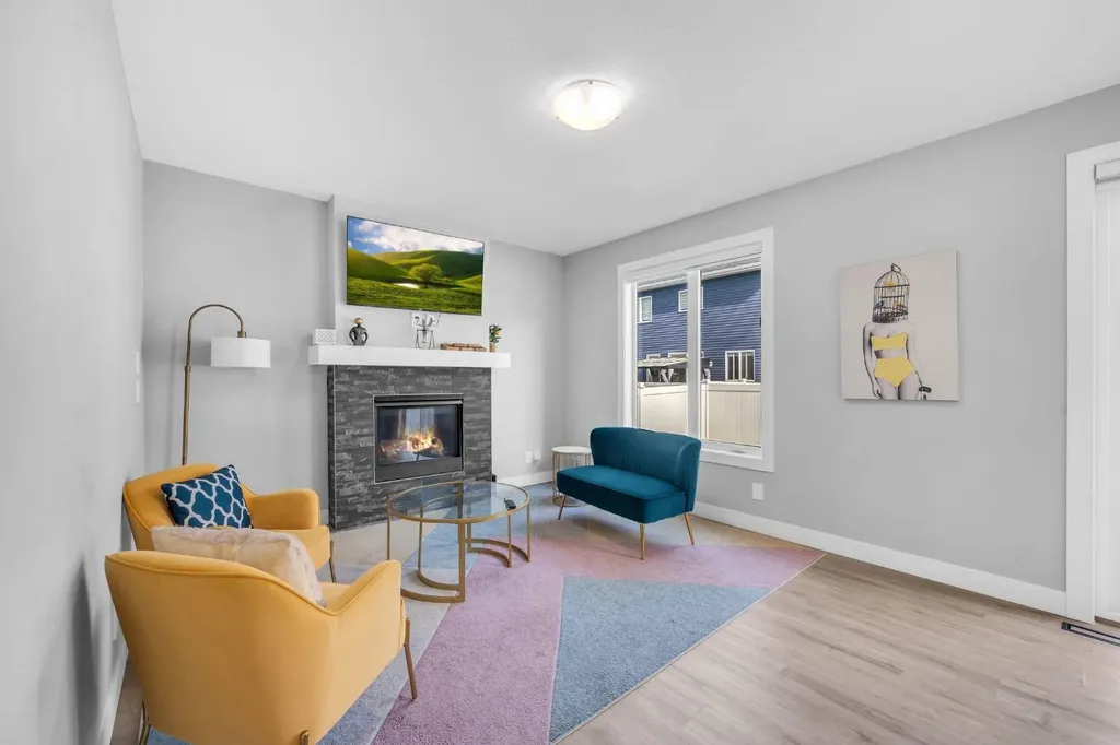 155 Carringham Way NW Calgary AB T4B 3P5