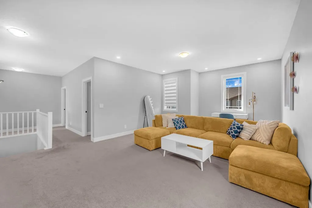 155 Carringham Way NW Calgary AB T4B 3P5
