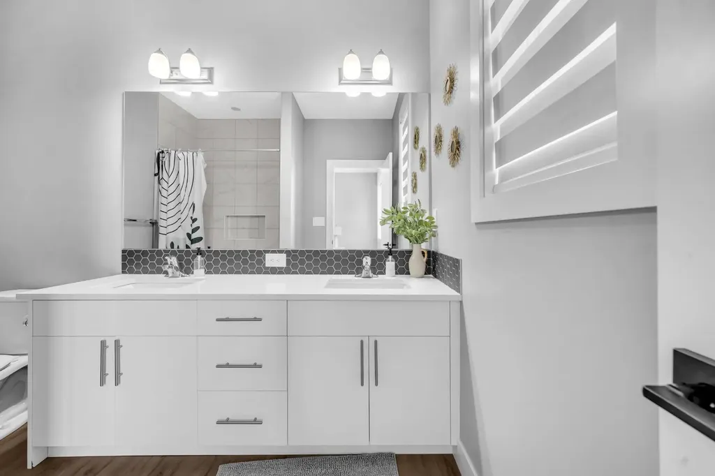155 Carringham Way NW Calgary AB T4B 3P5