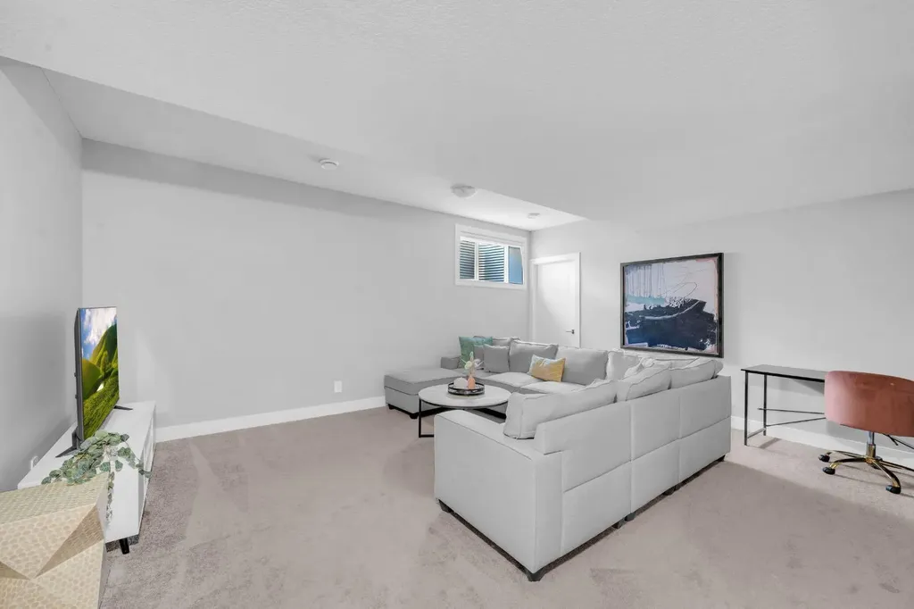 155 Carringham Way NW Calgary AB T4B 3P5