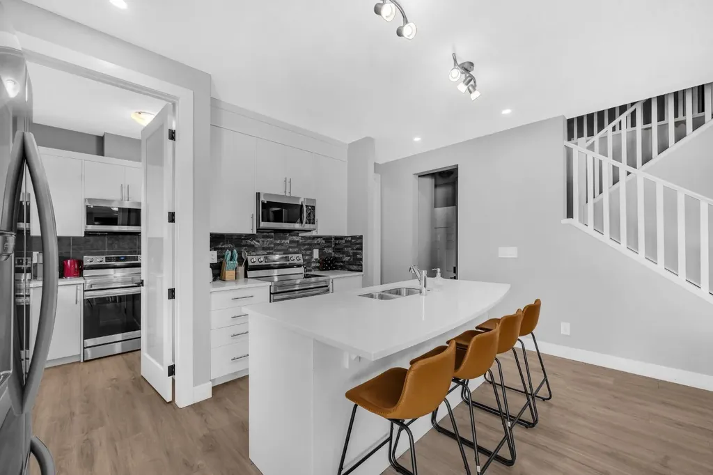 155 Carringham Way NW Calgary AB T4B 3P5