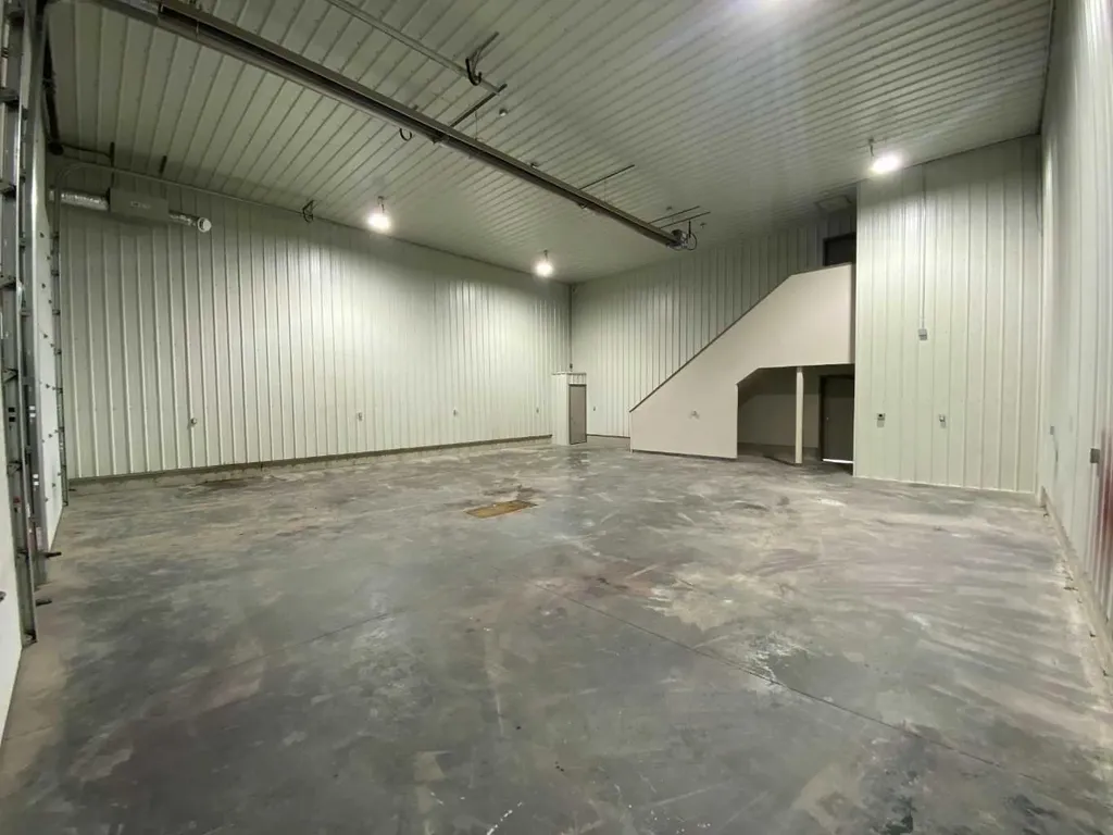 1010 12 Avenue Coaldale AB T0K 1K7