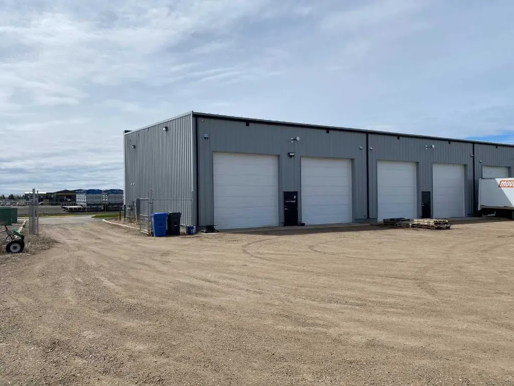 1010 12 Avenue Coaldale AB T0K 1K7