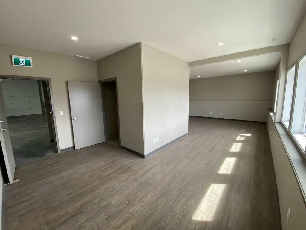 1010 12 Avenue Coaldale AB T0K 1K7