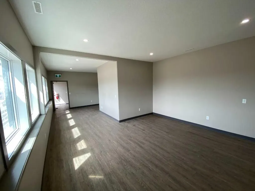 1010 12 Avenue Coaldale AB T0K 1K7