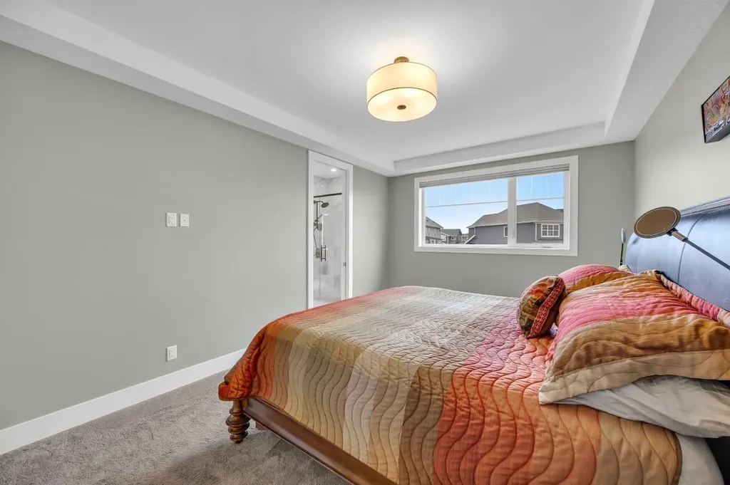 192 Magnolia Manor SE Calgary AB T3M 3J1