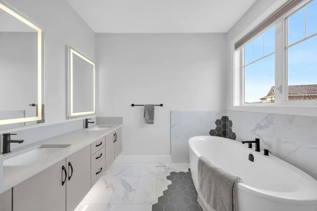192 Magnolia Manor SE Calgary AB T3M 3J1
