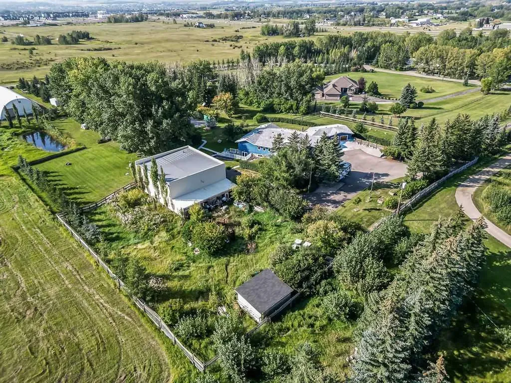 326030 20 Street E Rural Foothills County AB T1S 5H3