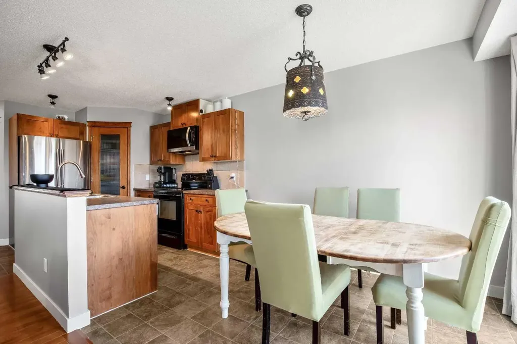 146 Aspen Mews Strathmore AB T1P 1X7