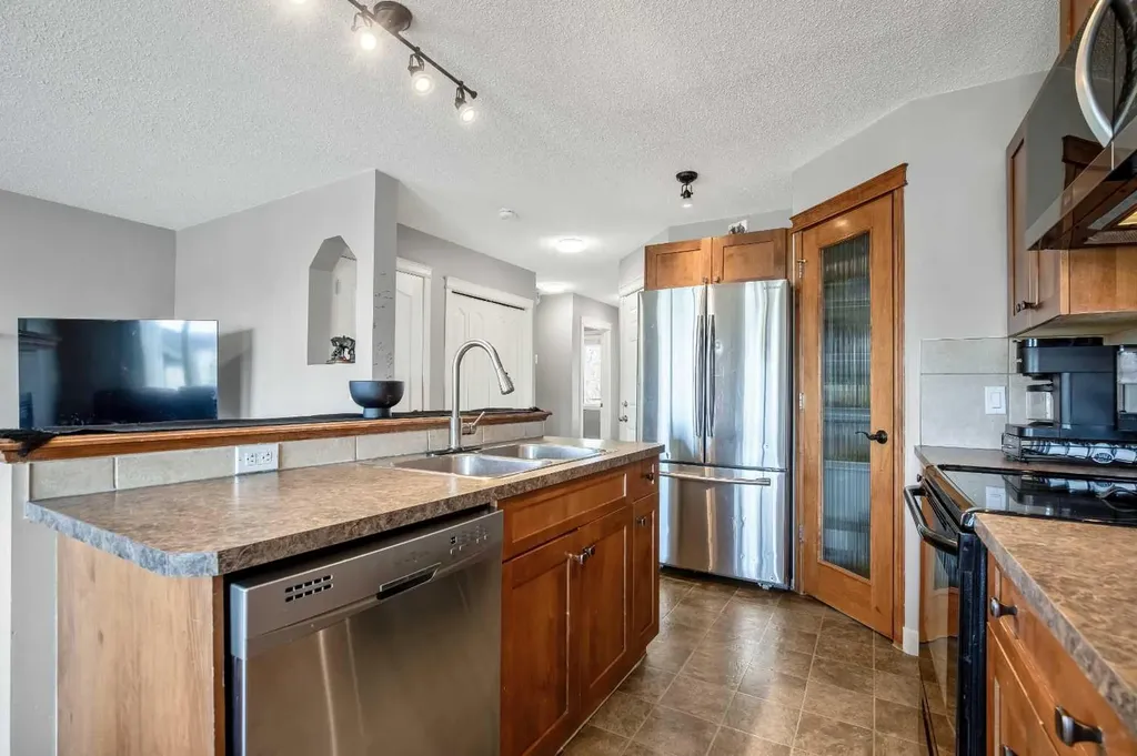 146 Aspen Mews Strathmore AB T1P 1X7
